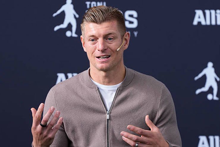 Tin mới nhất bóng đá tối 12/4: Real Madrid muốn đưa Toni Kroos trở lại mùa sau