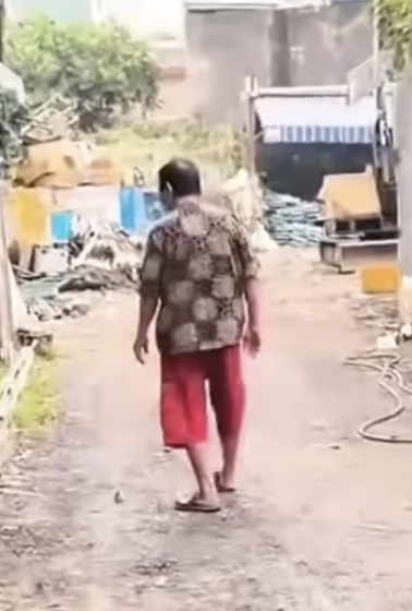 Nam nghệ sĩ cải lương tuổi xế chiều sống tạm bợ trong nhà kho, không giấy tờ tùy thân - 1