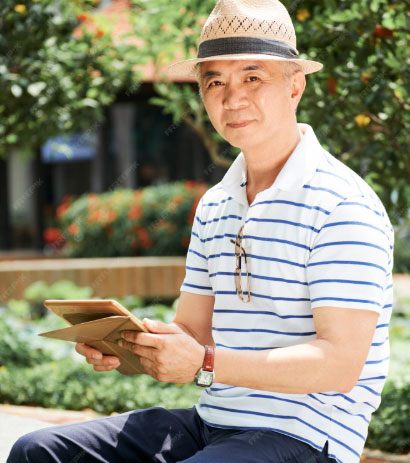 Khi bước qua tuổi 60, cơ thể nam giới bước vào một "ngã rẽ" rõ rệt. Nếu không duy trì lối sống khoa học, họ dễ cảm thấy mệt mỏi, chán nản vì sức khỏe suy yếu nhanh. Ảnh minh họa