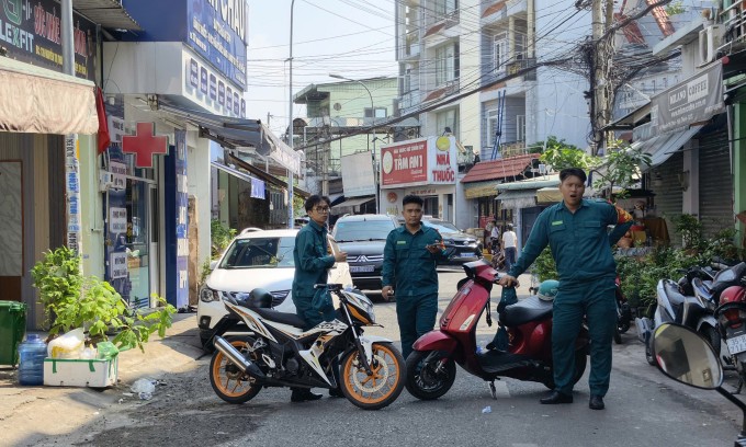 Hiện trường cháy bị phong tỏa, sáng 12/4. Ảnh: Đình Văn