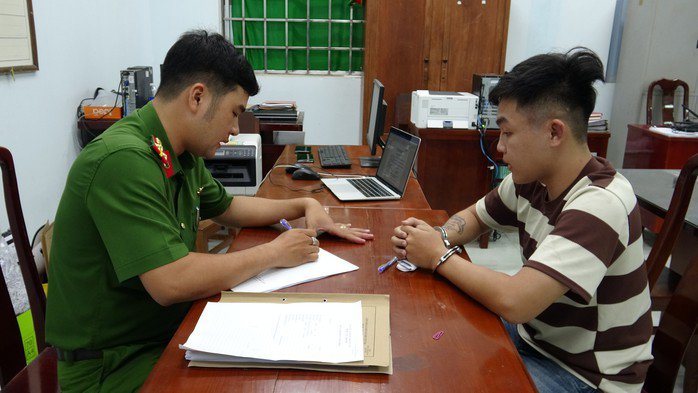 Công an Đồng Tháp và TPHCM bắt giữ 3 đối tượng nổ súng vào nhóm người đang nhậu - 4