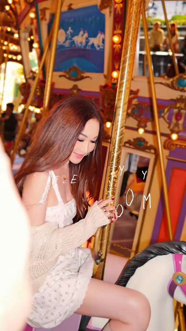 Gu mặc trẻ như gái 20 của Ôn Bích Hà - 4