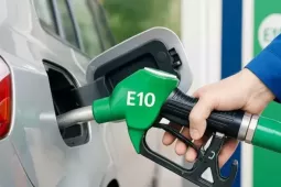 Bộ Công Thương nói về giá xăng E10 khi triển khai toàn quốc