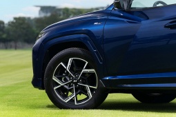Giá xe Hyundai Tucson lăn bánh kèm ưu đãi tháng 4/2026
