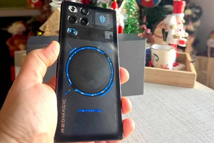 6 mẫu smartphone phá vỡ lối mòn, mang đến ý tưởng không giống ai - 2