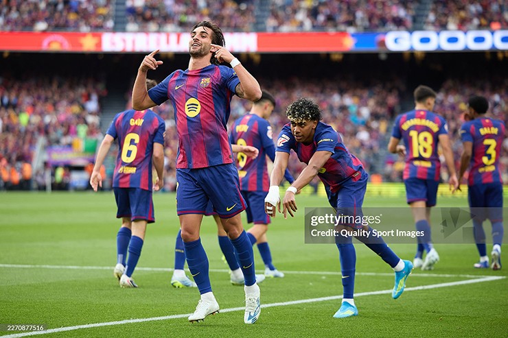 Barcelona bứt tốc trên BXH, bỏ xa Real Madrid tới 9 điểm