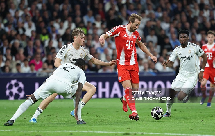 Kane duy trì hiệu suất ghi bàn khủng khiếp, dẫn dắt hàng công Bayern thăng hoa