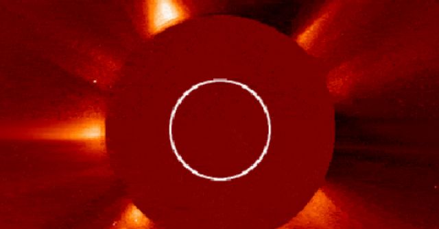 “Kỳ quan không đầu” phát nổ trên bầu trời Trái Đất