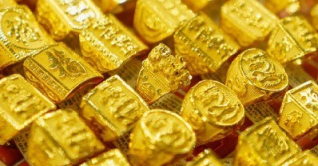 Chốt giá vàng hôm nay ngày 12/4 giảm rất mạnh, ...