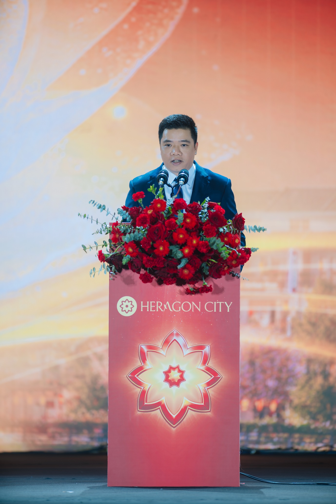 Đại diện MBLand phát biểu