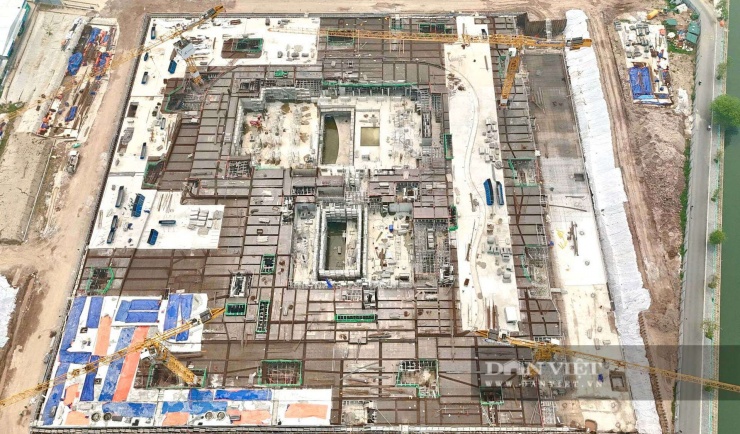 Công trình gồm Nhà hát Opera Hà Nội hiện đại, đa năng, sức chứa gần 2.000 chỗ ngồi, phục vụ các sự kiện văn hóa, nghệ thuật, chính trị lớn của Thủ đô; cùng Công viên văn hóa - nghệ thuật chuyên đề nhằm tạo không gian sáng tạo, vui chơi và du lịch văn hóa cho người dân.