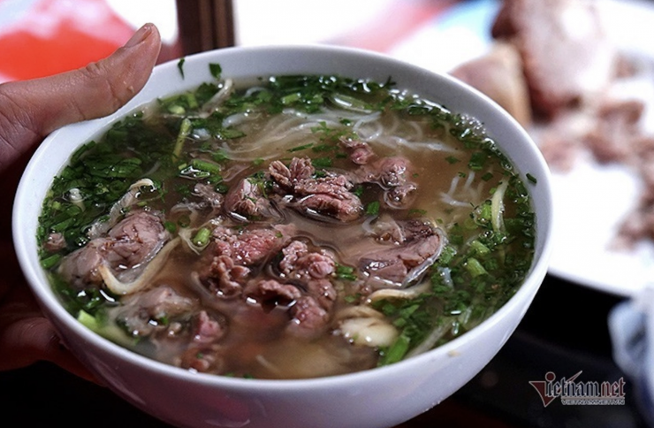 Giá hàng hoá vẫn chưa chịu giảm, bất chấp giá xăng dầu đã giảm mạnh 26-30%. Ảnh: Anh Dũng