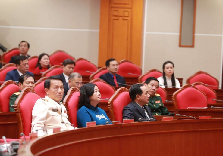 Các đại biểu tham dự Hội nghị công bố Quyết định của Bộ Chính trị về công tác cán bộ. Ảnh: dangcongsan.vn