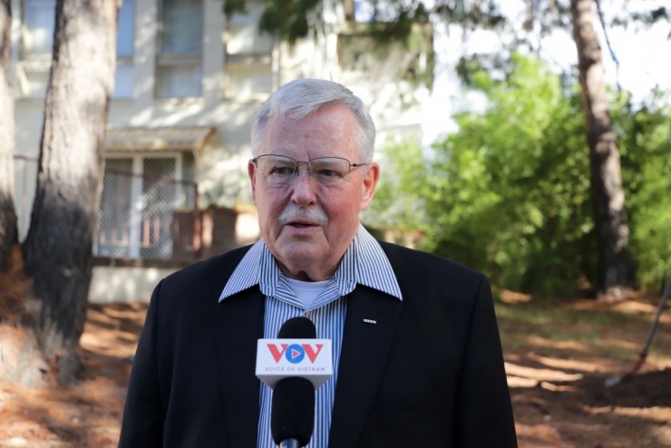 Giáo sư Carl&nbsp;Thayer.