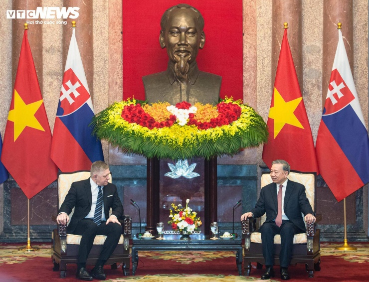 Tổng Bí thư, Chủ tịch nước Tô Lâm tiếp Thủ tướng Slovakia Robert Fico.