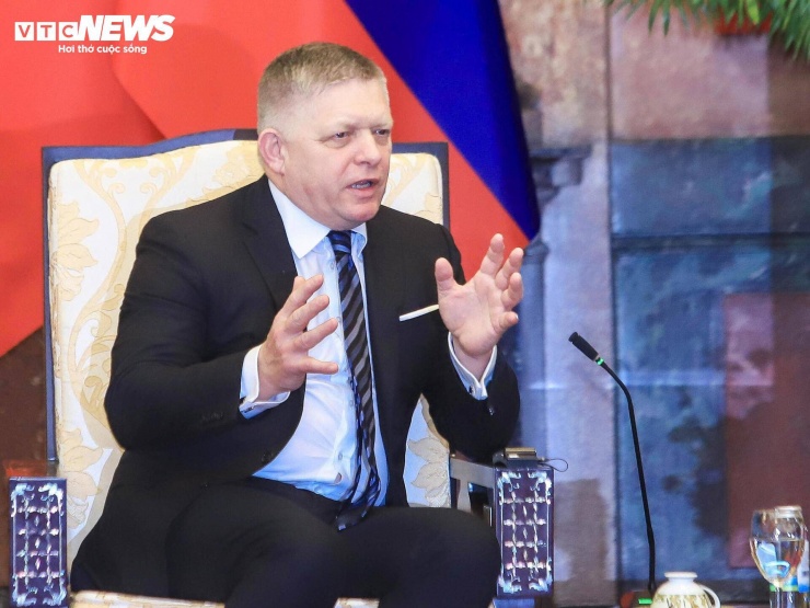 Thủ tướng Slovakia Robert Fico phát biểu tại cuộc tiếp.