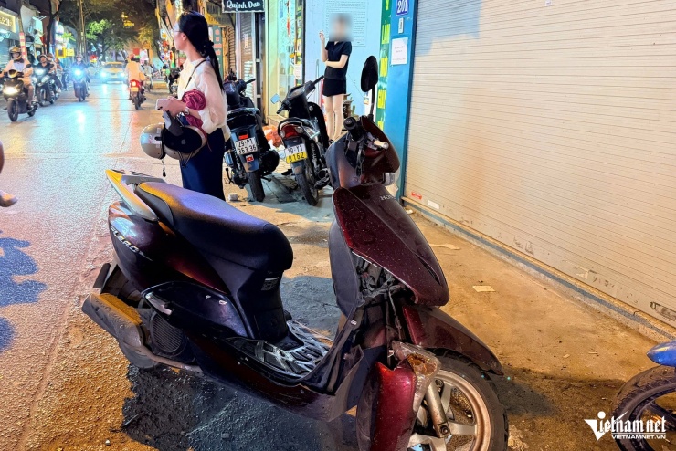 Đâm loạt xe ở Hà Nội, nữ tài xế hoảng loạn, gục trên vô lăng - 2