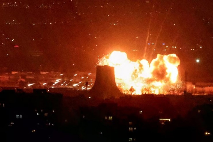 Iran bắt đầu khôi phục các cơ sở dầu mỏ và hạ tầng giao thông sau cuộc tấn công của Mỹ - Israel