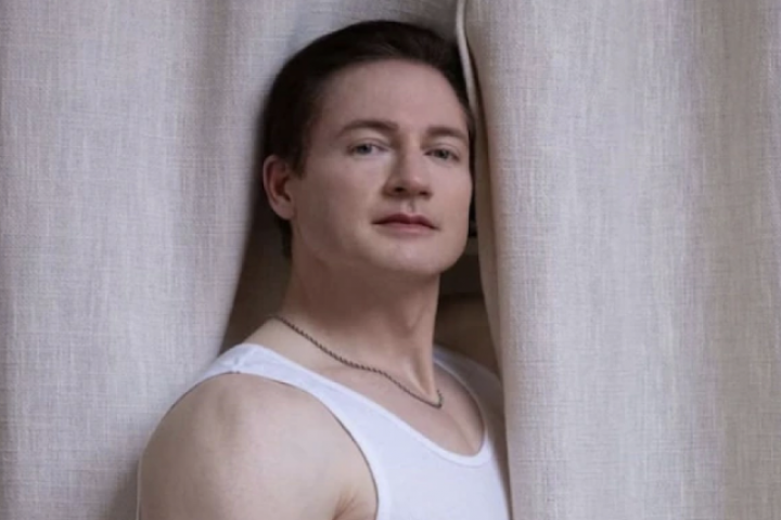 Triệu phú Mỹ tuyên bố '10 lần squat tốt hơn 30 phút đi bộ sau ăn'