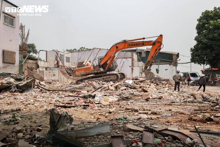 Hà Nội xây 'siêu cầu' hơn 20.000 tỷ đồng, người dân gấp rút dỡ nhà trả mặt bằng - 4