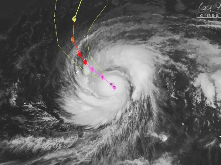 Ảnh chụp vệ tinh của cơn bão. Nguồn: CIMSS