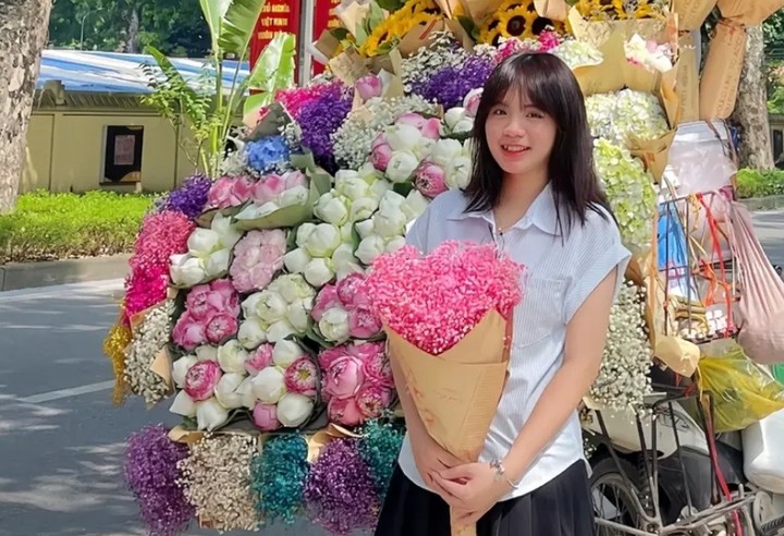 Nguyên Ngọc vẫn cố gắng chữa bệnh và giữ tinh thần cho mình.