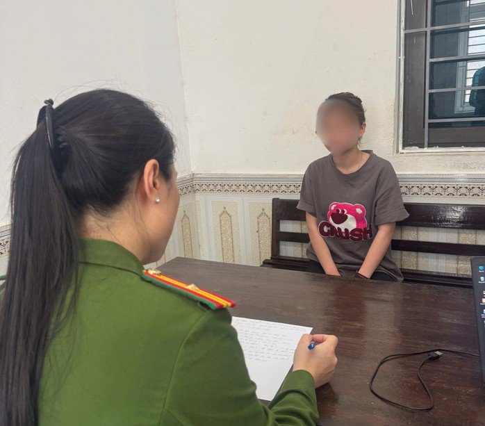 Cơ quan công an làm việc với một người liên quan