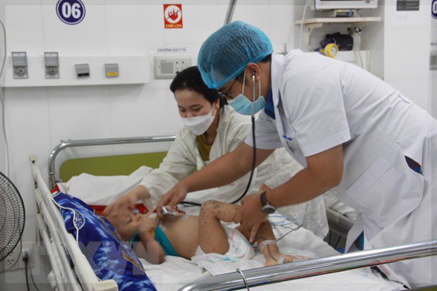 Số ca mắc tay chân miệng có xu hướng gia tăng trong thời gian qua. Ảnh: TTXVN