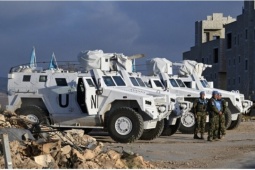 Xe tăng Israel tấn công xe của Liên Hợp Quốc ở Lebanon