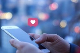 Người đàn ông cưới mẹ 6 con bất chấp phản đối, cuộc sống hiện tại khiến nhiều người bất ngờ