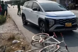 Đạp xe tập thể dục trên quốc lộ, bị ô tô đâm tử vong