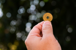 Vì sao nhiều người đến Nhật muốn xin bằng được đồng xu 5 yên?