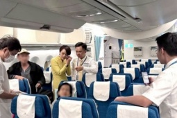 Hành khách bất tỉnh trên chuyến bay từ San Francisco về TPHCM