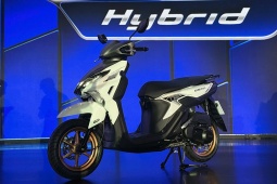 Chi tiết mẫu xe máy giá rẻ sở hữu động cơ hybrid