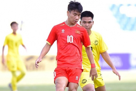 Video bóng đá U17 Việt Nam - U17 Malaysia: Tấn công vũ bão, đại thắng "4 sao" (U17 Đông Nam Á)