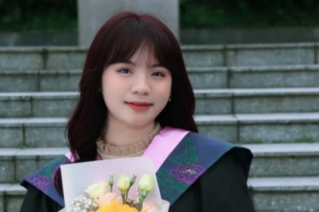 Lời nhắn xúc động từ giường bệnh của cô gái 24 tuổi mắc ung thư giai đoạn cuối