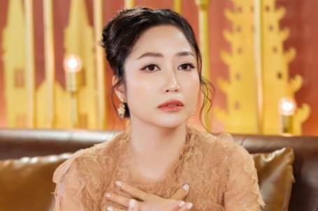 Ốc Thanh Vân: 'Cuộc sống ở Australia vất vả, khó khăn trăm bề'