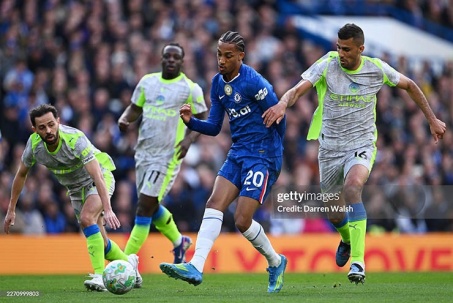 Nóng bảng xếp hạng Ngoại hạng Anh: Man City "nghiền nát" Chelsea, vô địch hấp dẫn