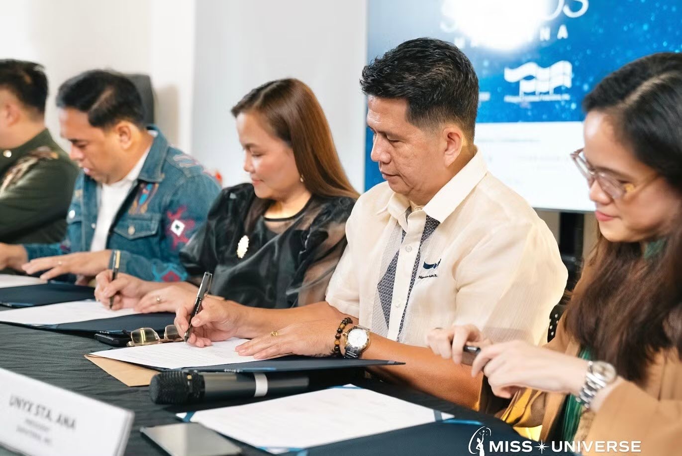 Hoa hậu Hoàn vũ Philippines 2026 loại thí sinh qua từng vòng.