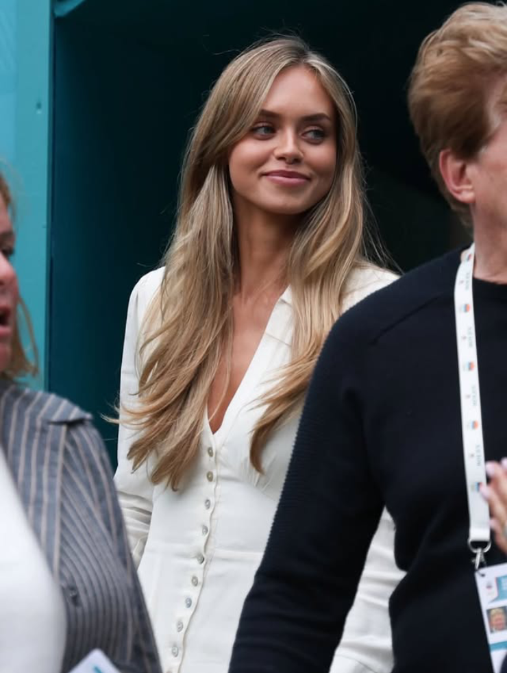 Bạn gái Sinner nhan sắc tuyệt phẩm, gây sốt chung kết Monte Carlo 2026 - 9