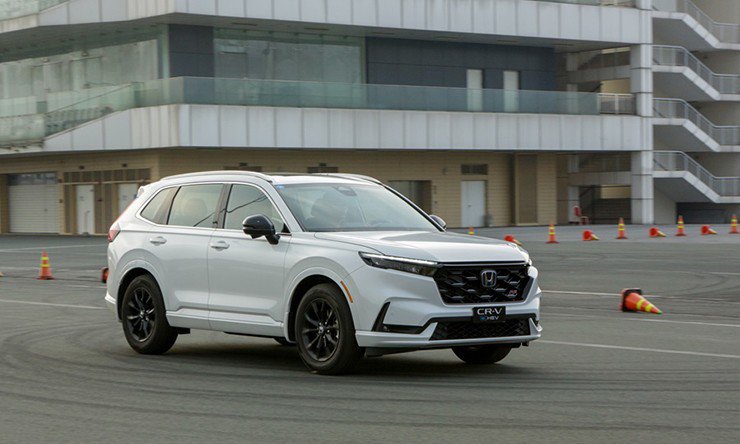 Hyundai Santa Fe, Mazda CX-8 và Honda CR-V: 7 chỗ đang bị “lạm dụng”? - 3