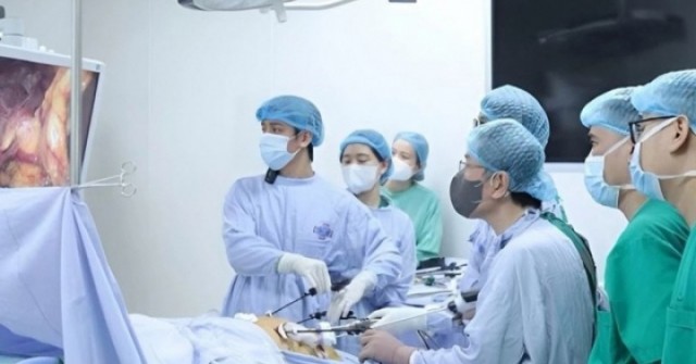 Chuyện lạ ở Bệnh viện K: Bác sĩ kiên trì "xin" bệnh nhân cho phép cứu sống họ