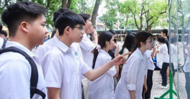 Tính toán kỹ nguyện vọng lớp 10 để không trượt oan trước tỉ lệ chọi cao