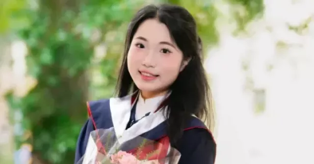 Thủ khoa kỳ thi HSA đợt 3 học "trường làng": IELTS 7.0, không đi học thêm và duy trì thói quen ngủ trước 9 giờ 30 tối