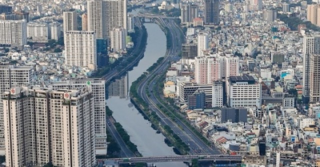 Doanh nghiệp xoay đủ cách để bán nhà thời lãi suất cao