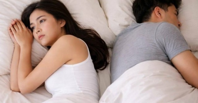 Lười "yêu", ít vận động âm thầm tàn phá tuyến tiền liệt ra sao?