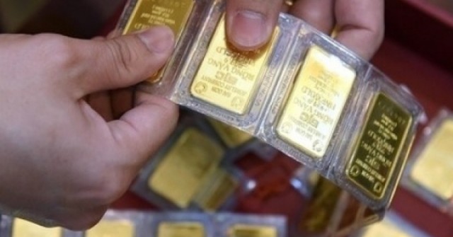 Chốt giá vàng hôm nay ngày 13/4 đồng loạt giảm ...