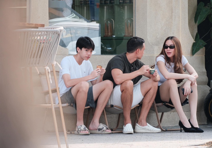 Học Hồ Ngọc Hà cách diện màu trắng 'sang xịn mịn': Tuyệt chiêu nâng tầm khí chất tuổi trung niên - 18