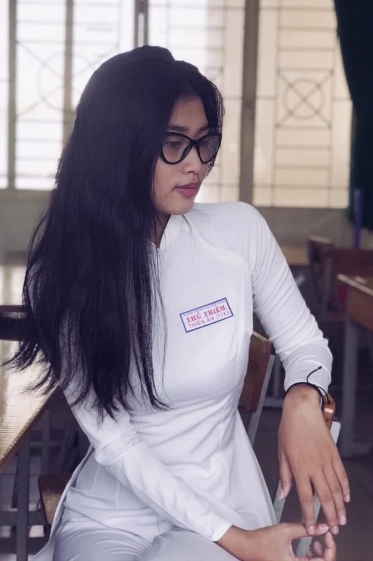 Đoàn Thiên Ân - cô gái nghèo thành diễn viên phim trăm tỷ - 3