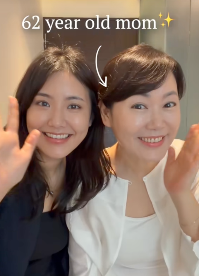 Summer và mẹ chia sẻ cách làm mặt nạ từ bánh tráng